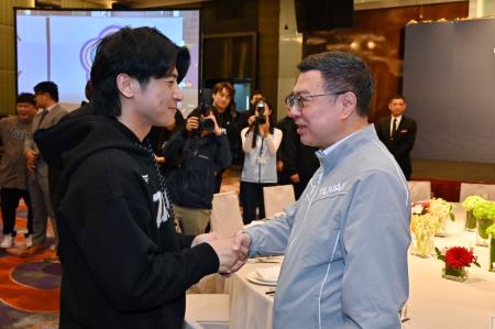 2024年11月26日行政院長卓榮泰出席2024世界12強棒球賽代表隊返國餐會　共15張