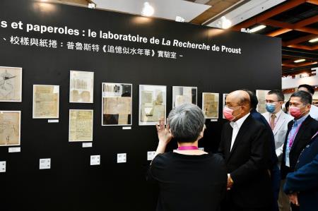 2022年6月5日行政院長蘇貞昌參觀2022台北國際書展_2　共11張