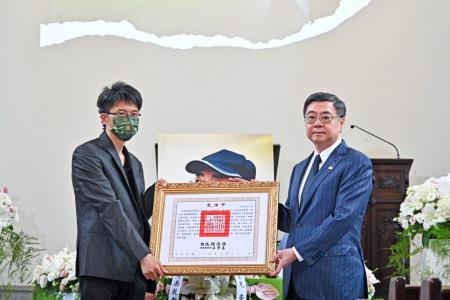 2026年7月31日行政院長卓榮泰赴林榮基先生告別禮拜致意　共4張