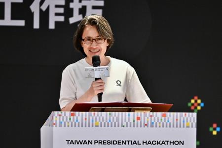 2024年10月28日行政院副院長鄭麗君出席「2024總統盃黑客松-第二次工作坊」。　共7張