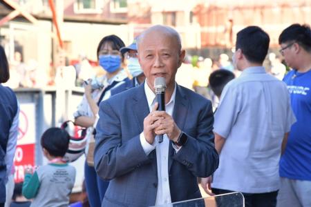 2023年11月12日行政院長陳建仁視察「台鐵彰化扇形車庫」5 　共10張