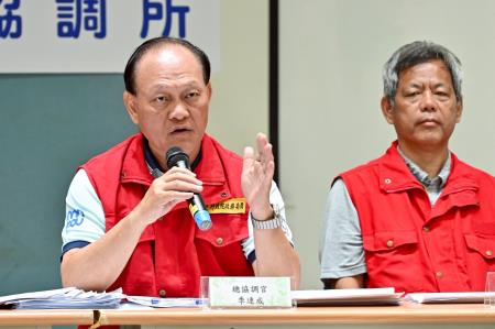 2025年10月14日中央災害應變中心前進協調所第40次工作會報後記者會。　共4張