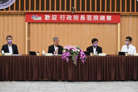 2023年11月18日行政院長陳建仁視察國立臺灣大學醫學院附設醫院雲林分院斗六院區_12.jpg