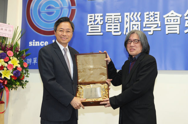 張揆：電腦科學踏出技術領域 深度結合民眾日常生活 　共4張