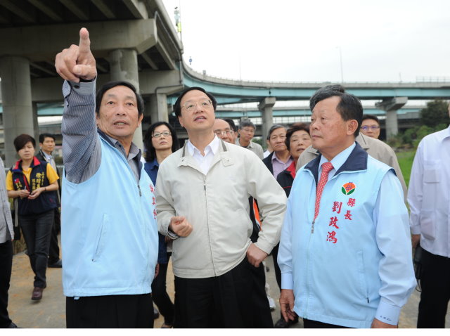 江揆：中央與地方協力 改善苗栗地區交通建設 　共2張