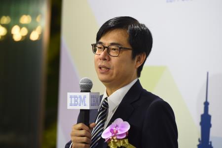 2019年9月10日行政院副院長陳其邁出席IBM客戶中心開幕記者會3 　共4張