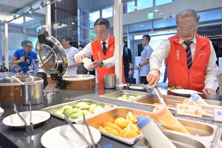 2024年6月15日行政院長卓榮泰視察國家運動訓練中心、國家運動科學中心及國家培訓隊備戰2024巴黎奧運及巴黎帕運情形_2 　共13張