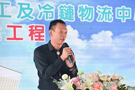 2024年5月10日行政院長陳建仁視察興達漁港水產加工及冷鏈物流中心興建工程