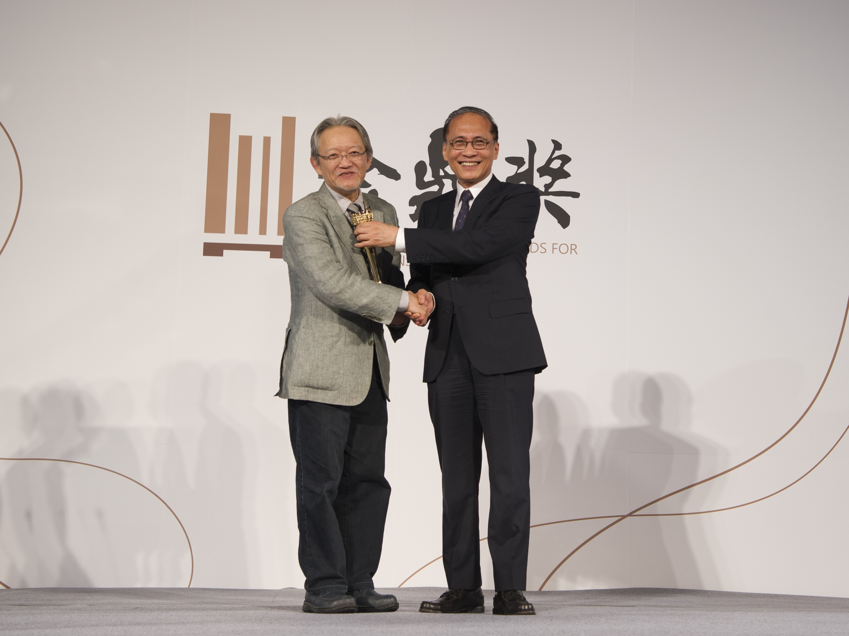 出席金鼎獎向出版人致敬 林揆盼台灣出版業走在時代尖端並蓬勃發展　共2張