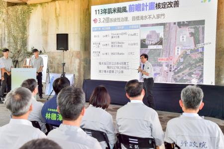 2026年7月17日行政院長卓榮泰視察宜蘭溪洲抽水站新建工程 　共5張