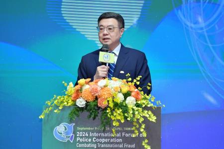2024年9月10日行政院長卓榮泰出席2024國際警察合作論壇研討會5　共5張