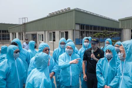 2026年4月18日行政院長卓榮泰參訪彰化漢寶牧場產業淨零轉型與智慧升級示範場域 　共8張