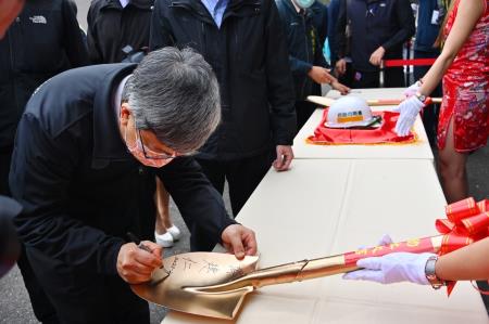 2023年2月6日行政院長陳建仁出席玉井農產加工及冷鏈物流中心新建工程動土典禮　共8張