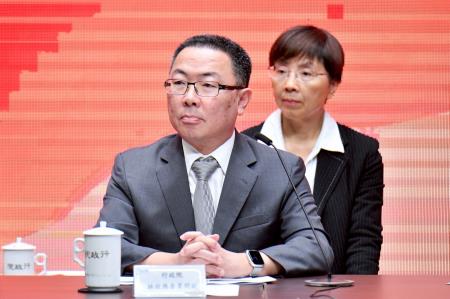 2025年11月27日行政院長卓榮泰出席行政院院會後記者會_第3980次會議_ _6_ 　共10張