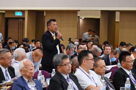 2023年7月17日行政院長陳建仁出席「2023行政院長與商業領袖座談會」。 　共14張