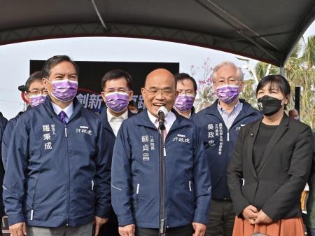 2023年1月18日行政院長蘇貞昌視察「屏東高鐵特定區及科學園區」規劃辦理情形受訪照S__115834979