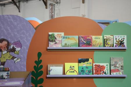 2026年4月23日行政院長卓榮泰出席「第1屆金繪獎頒獎典禮」 　共4張