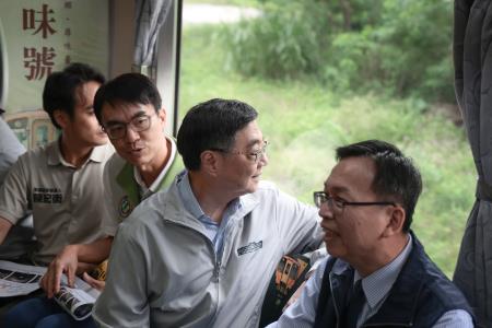 2026年7月25日行政院長卓榮泰搭乘台鐵集集線區間列車 　共11張