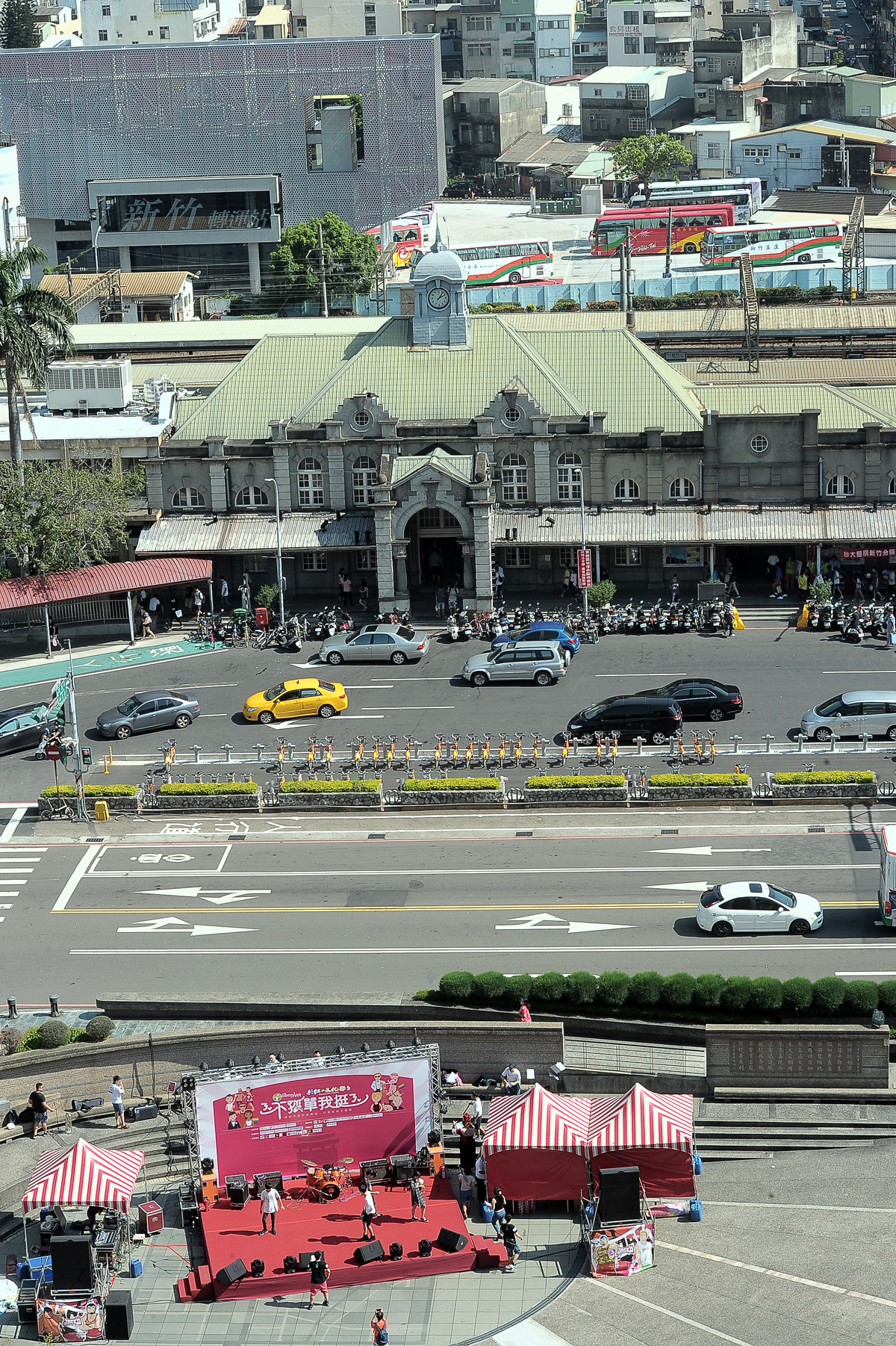 林揆視察新竹火車站與新竹公園 期盼推動相關計畫 建設宜居城市