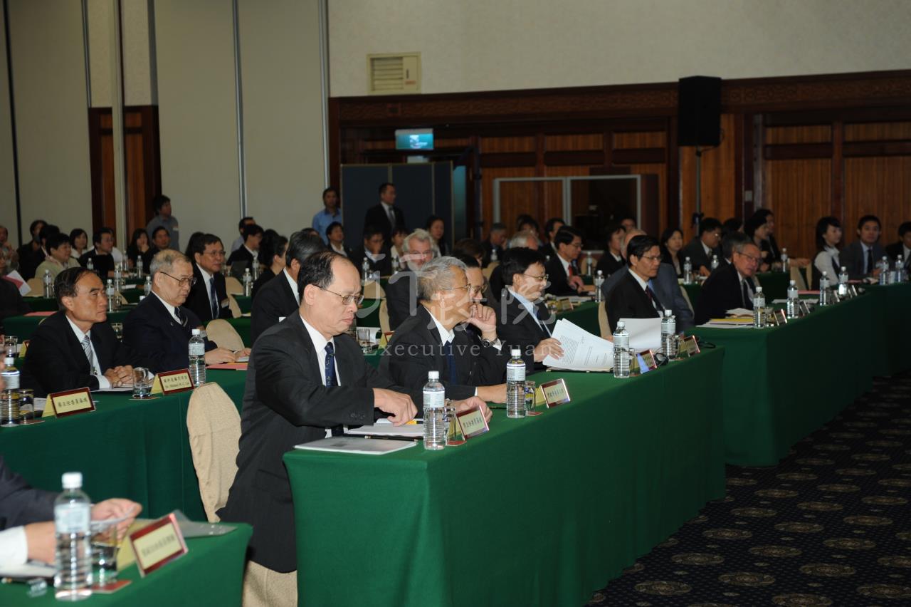 劉兆玄院長出席行政院第28次科技顧問會議閉幕典禮 共2張 　共2張