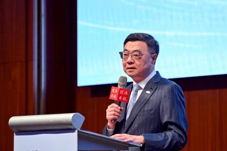 2026年7月1日行政院長卓榮泰出席【金融競爭力論壇-前瞻亞資中心2.0】 　共5張