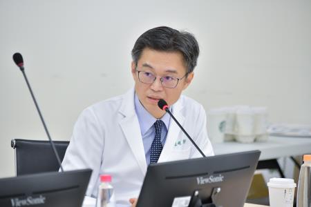 2025年1月15日行政院政務委員陳時中參訪擴大國家癌症篩檢相關行程。 　共8張