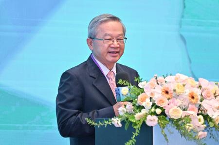 2024年8月26日行政院長卓榮泰出席2024行政院生技產業策略 諮議委員會議開幕式。　共5張