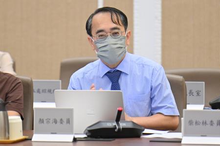 2026年5月13日行政院副院長鄭麗君主持行政院消費者保護會 　共5張