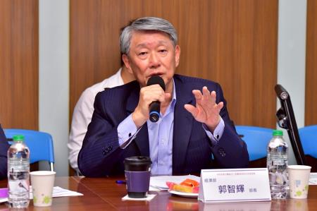 2025年8月14日行政院長卓榮泰參訪慶鴻機電並與機械（含工具機）業者交流座談會 　共15張
