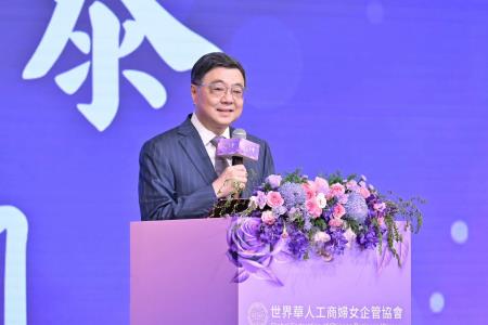2026年10月16日行政院長卓榮泰出席世界華人工商婦女企管協會「2026年世界年會總會長交接典禮暨僑委會晚宴」　共6張