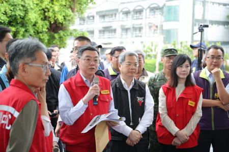 2025年7月11日行政院長卓榮泰視察彰化地區淹水及後續治水工作推動　共6張