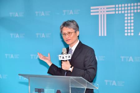 2026年8月20日行政院長卓榮泰參訪台灣科技新創基地 　共7張