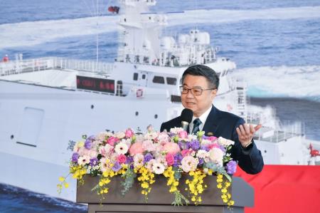 2025年1月10日行政院長卓榮泰出席「長濱艦交船、CG612命名下水、PP-10096、PP-3525交船聯合典禮」S__137781260_0　共10張