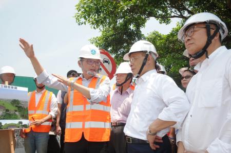 2019年5月14日行政院長蘇貞昌視察茅仔寮抽水站及引水渠道新建工程辦理情形 　共14張