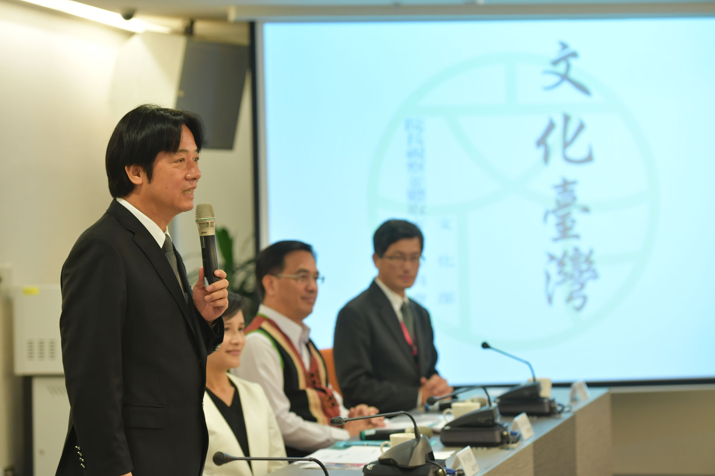 發展文化台灣  賴揆：展現文化特色、建立主體性 團結為台灣打拚 　共4張