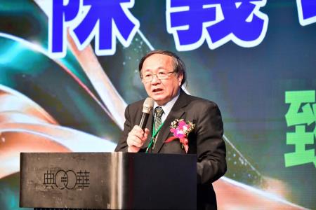 2026年10月31日行政院長卓榮泰參加台北市大台南同鄉會第5屆第2次會員大會 　共3張