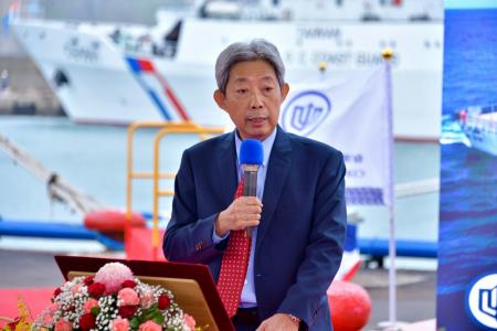 行政院副院長鄭麗君出席「1000噸級巡防艦第3艘連江艦交船暨第4艘CG1006命名下水聯合典禮」　共8張