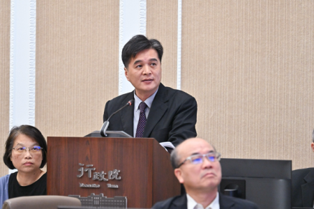 2026年5月26日行政院副院長鄭麗君主持中央災害防救會報第53次會議 　共7張