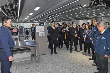 陳院長今(6)日視察113年春節連假桃園機場疏運辦理情形照片_5 共19張　共32張