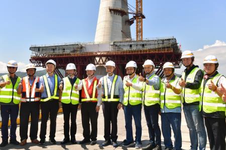 2024年6月29日行政院長卓榮泰視察淡江大橋建設計畫執行情形。　共9張