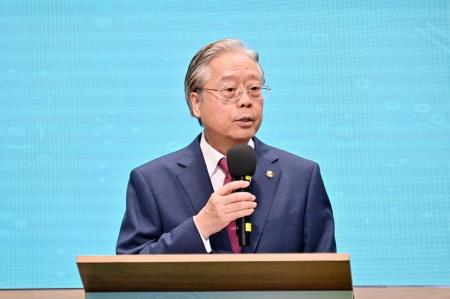 2024年8月5日行政院長卓榮泰出席「金融反詐高階論壇」6　共6張