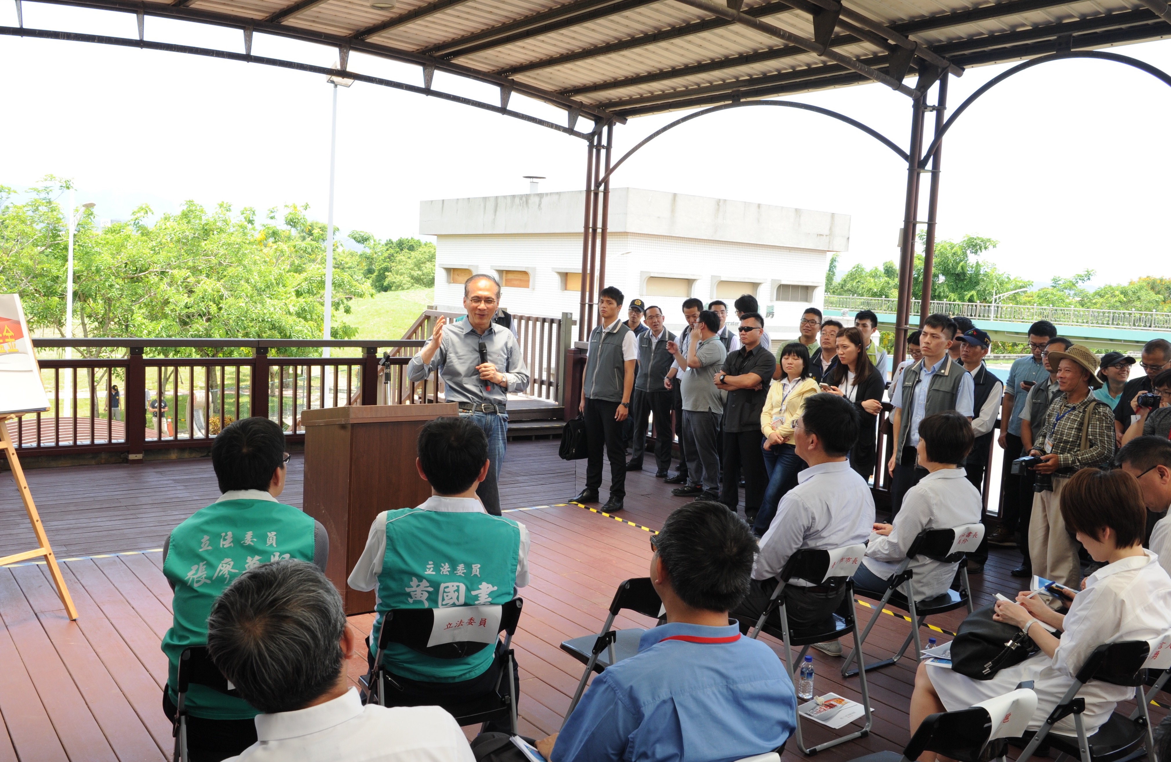 訪視前瞻水環境建設  林揆：再生水穩定大台中及彰化地區工業用水　共4張