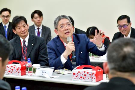 2026年1月30日行政院長卓榮泰出席航太產業座談會 　共9張