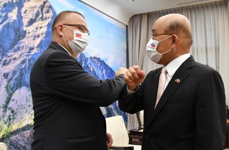 2022年6月6日行政院長蘇貞昌接見斯洛伐克國會及布拉提斯拉瓦省聯合訪問團 _1_　共8張
