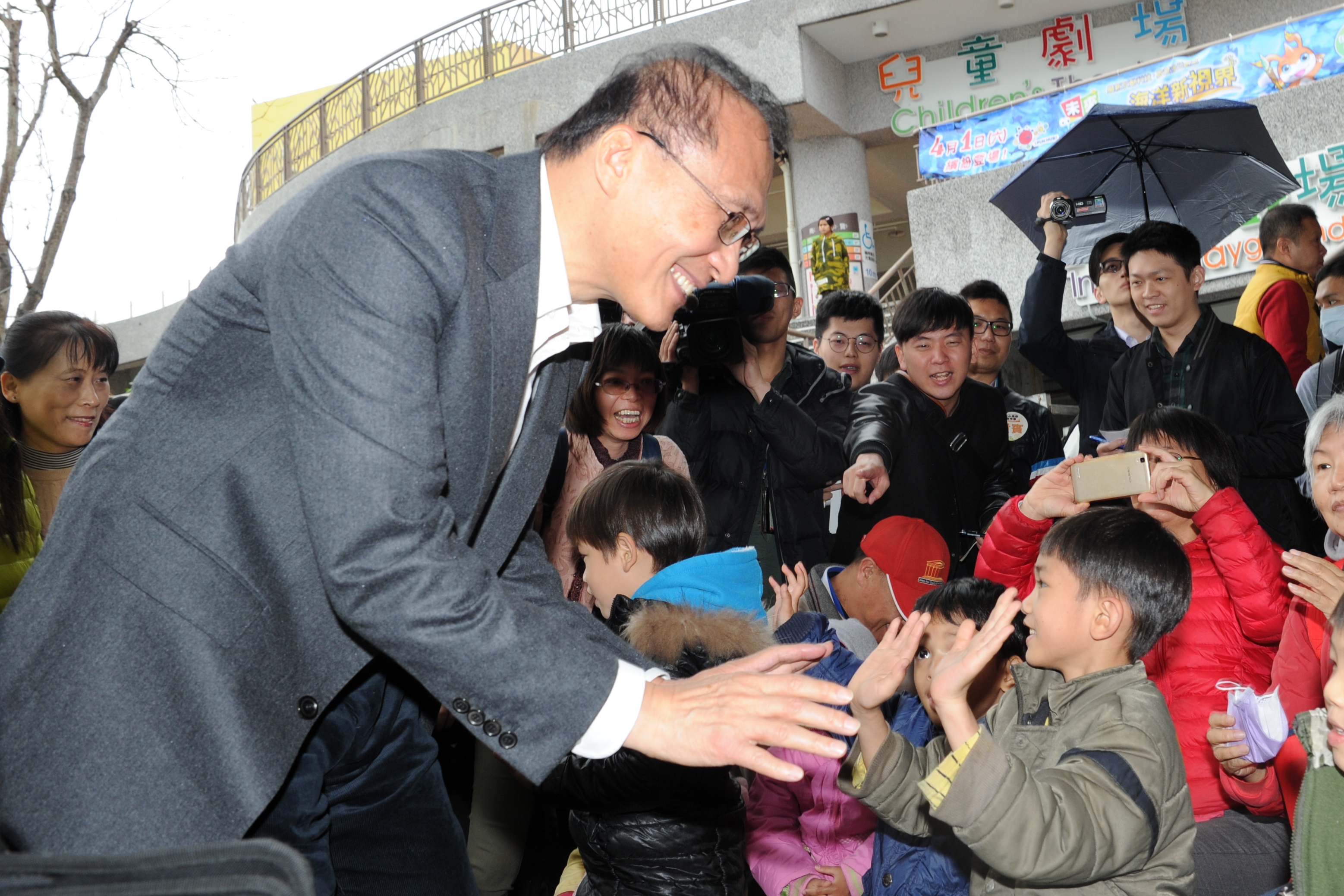 出席「安心童樂嘉年華」兒童節活動  林揆：做好兒童教育、保護及發展　共4張