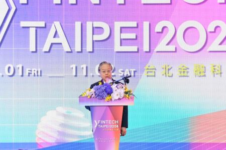 2024年11月1日行政院副院長鄭麗君出席FinTech Taipei 2024 台北金融科技展開幕式4　共5張