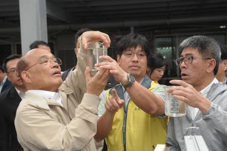 2019年5月7日行政院長蘇貞昌視察視察農委會水試所澎湖海洋生物研究中心3 　共10張