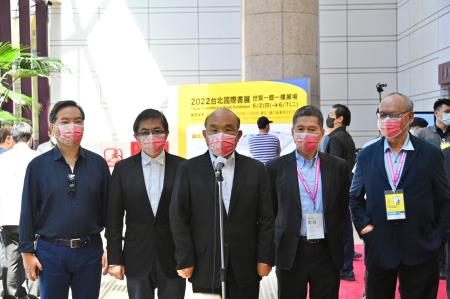 2022年6月5日行政院長蘇貞昌參觀2022台北國際書展_11　共11張