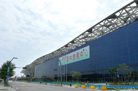 2024年5月3日行政院副院長鄭文燦視察台中水湳國際會展中心西側展館　共7張