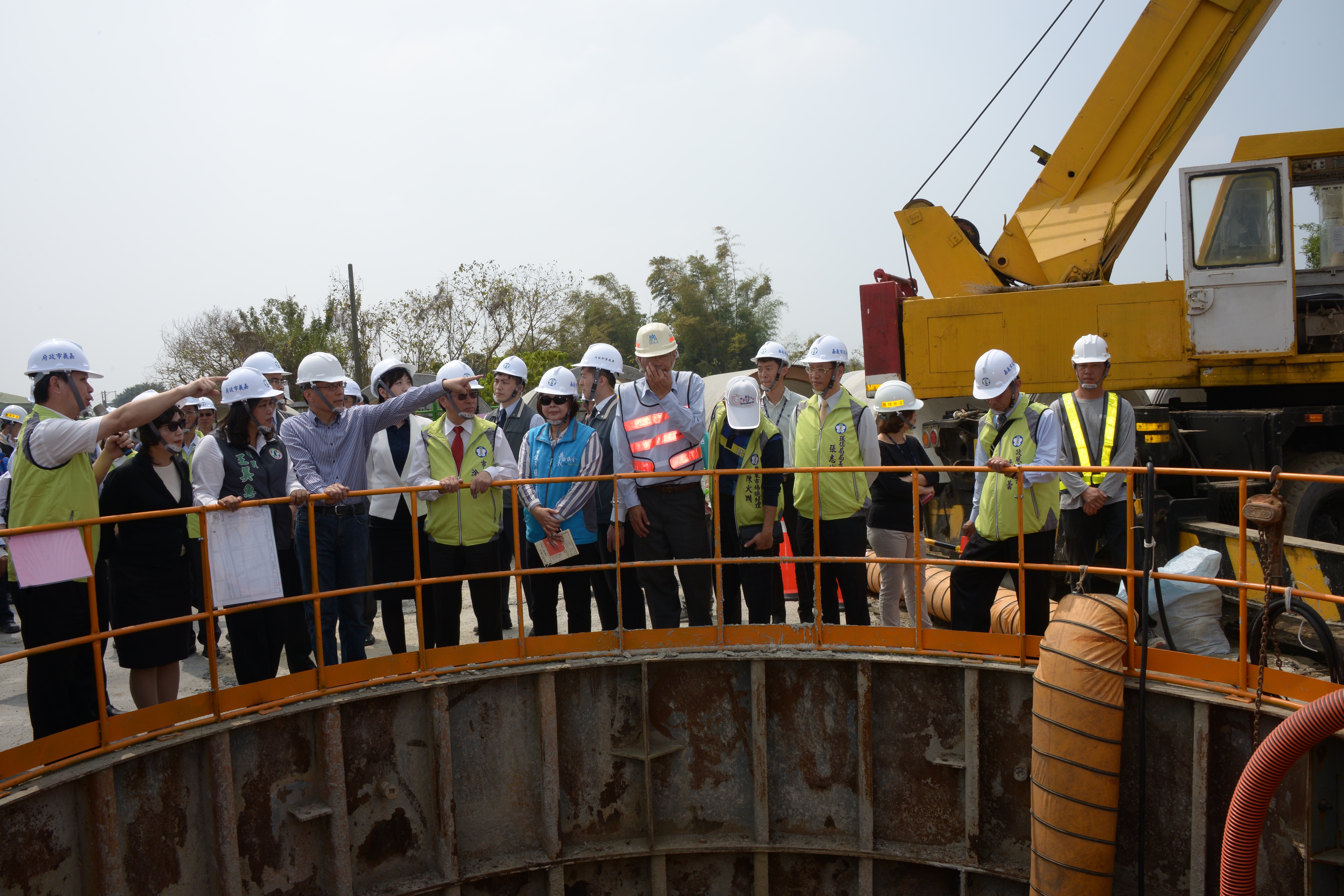 林揆：嘉義鐵路高架化納入「前瞻基礎建設計畫」  盼早日完工讓市民受益　共6張